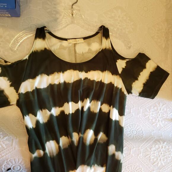 Entro Cold Shoulder Tie Dye Dress - M - Picture 4 of 6